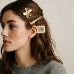 Accessori per capelli con dettagli preziosi: risaltano anche su look casual
