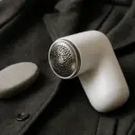 Pelucchi sul cappotto: gli strumenti che funzionano davvero